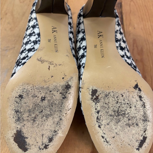 Anne Klein Women’s Pumps Fabric Black White Like Houndstooth Style S. 7.5 M - Picture 8 of 13
